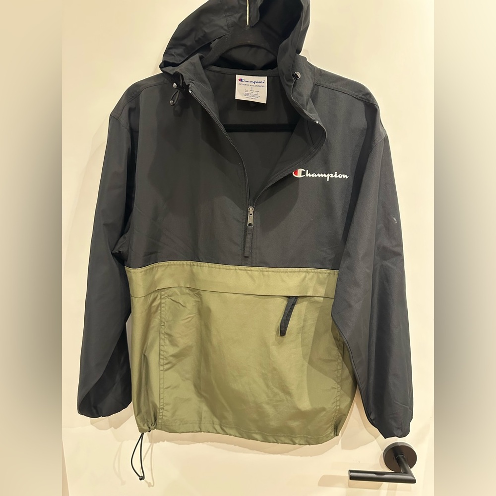 Champion Boys windbreaker - BRAND NEW size small